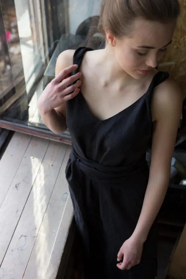 Sleeveless Black Linen Sundress  Pavietra